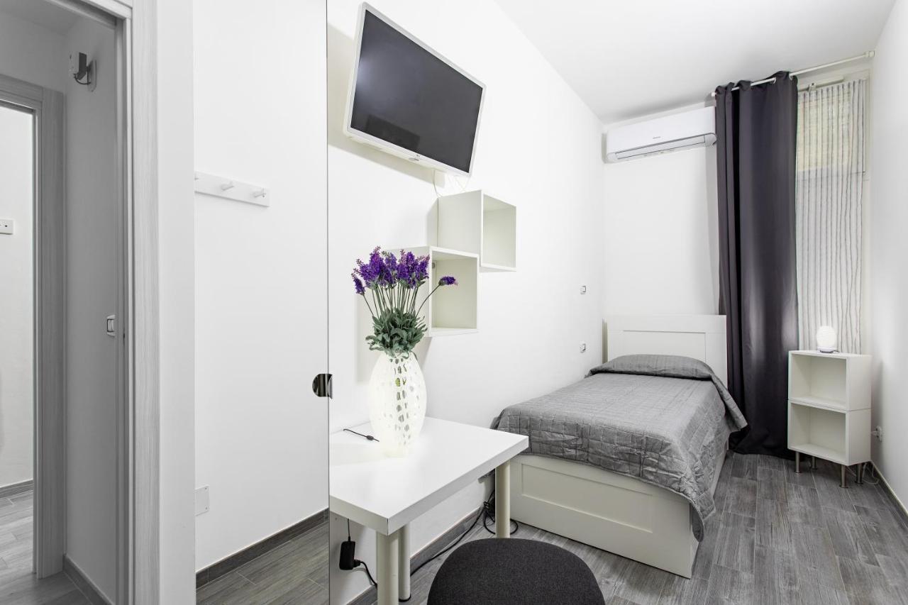 Camera Singola con Bagno Privato